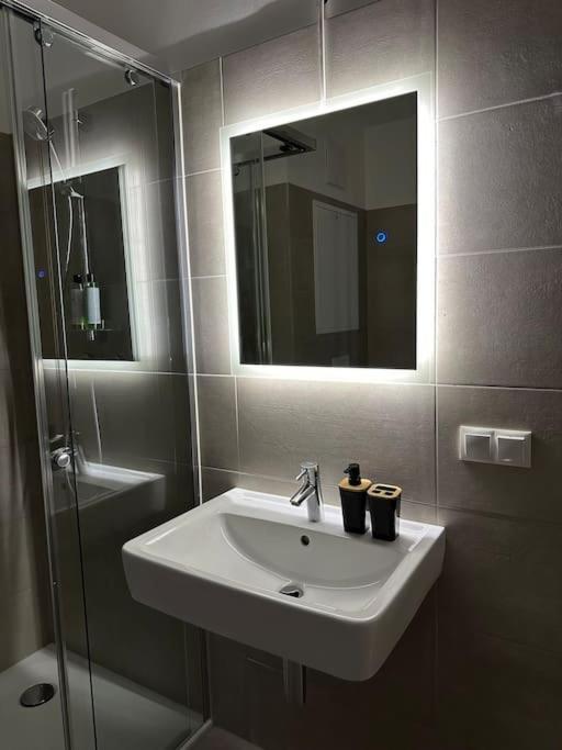 Exclusive Brandnew Apartment U3 Viena Exterior foto